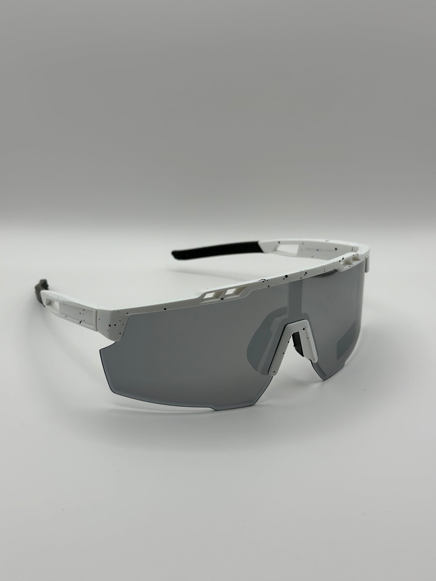 YALOYBA UNISEX MASK - CODE 136