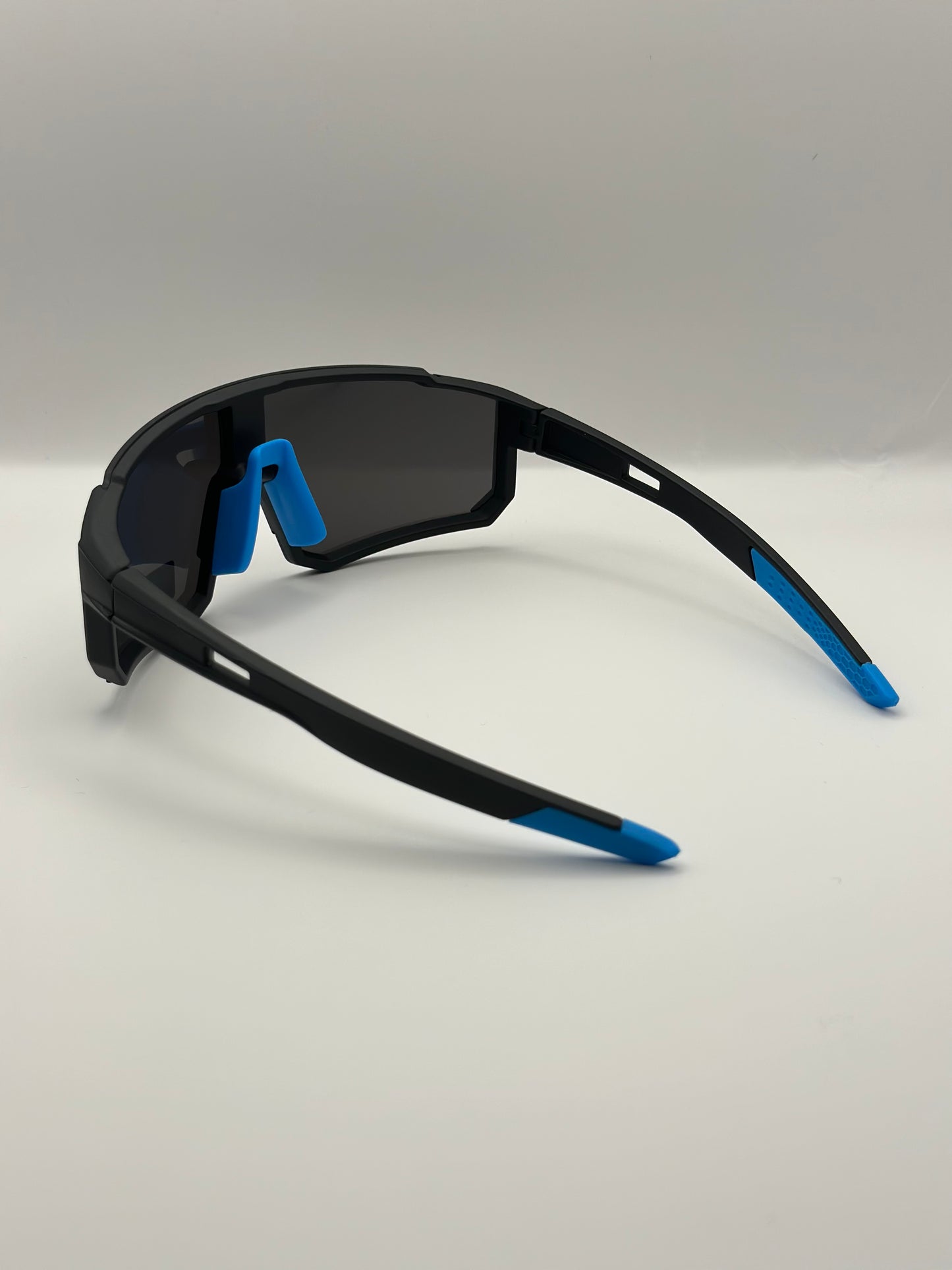 YALOYBA UNISEX MASK - CODE 182